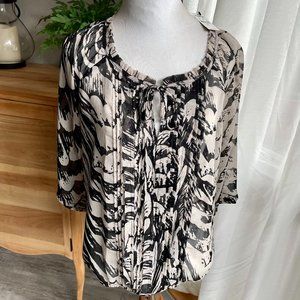 NWT Express Cream and Black Boho Style Blouse- Size Small
